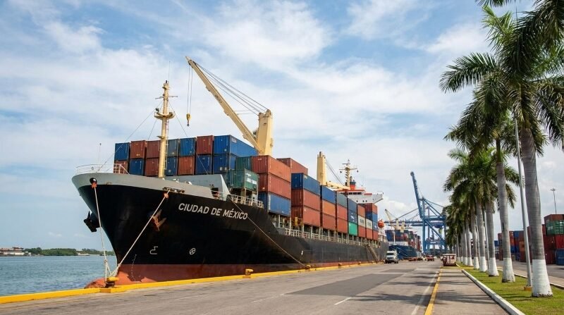 Barco de importaciones
